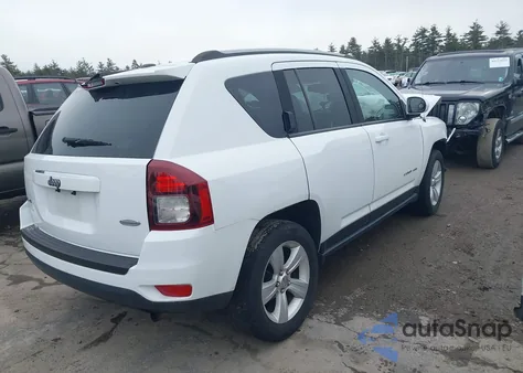 2016 Jeep Compass Latitude из США, поврежденный, VIN 1C4NJDEB2GD758235